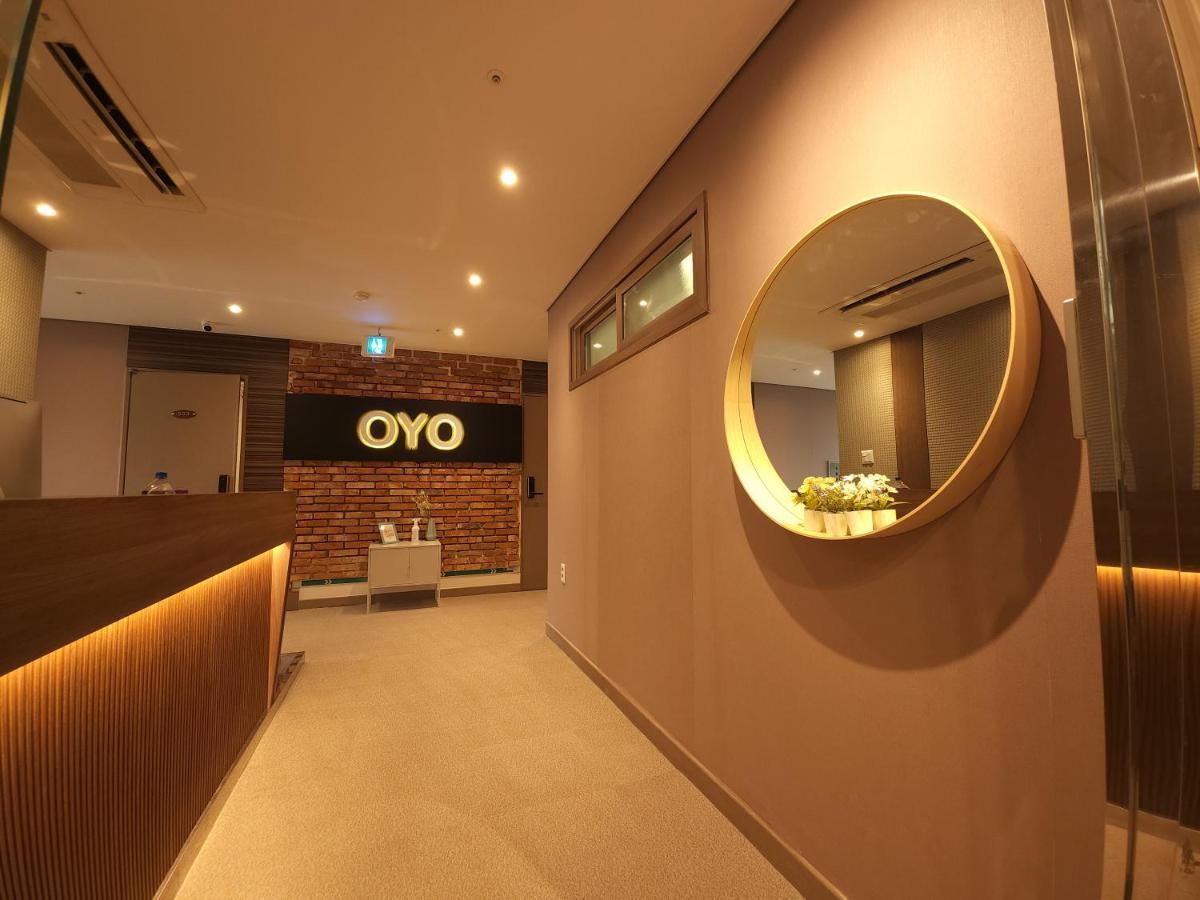 Oyo Hostel Myeongdong 2 Seoel Buitenkant foto