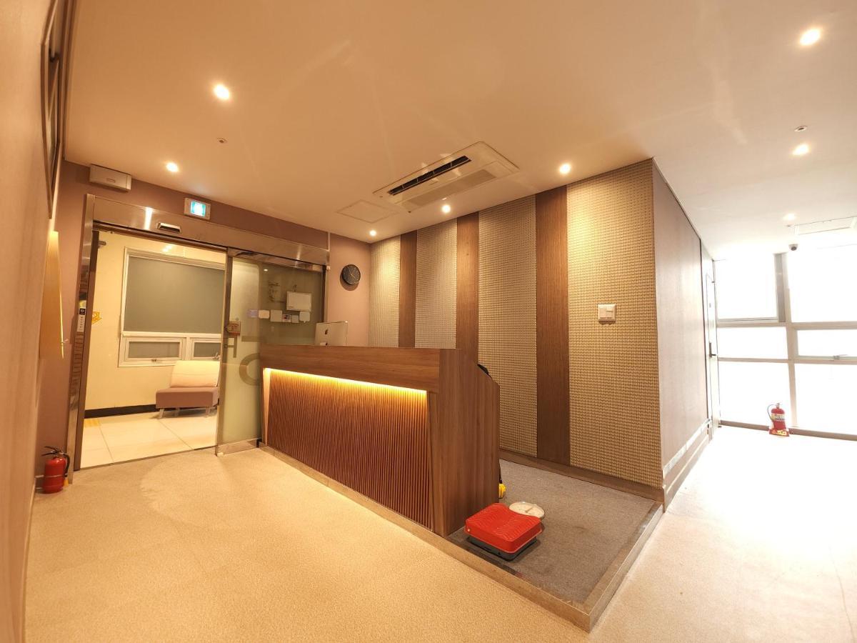 Oyo Hostel Myeongdong 2 Seoel Buitenkant foto
