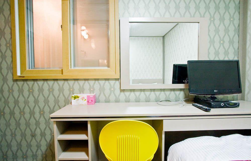 Oyo Hostel Myeongdong 2 Seoel Buitenkant foto